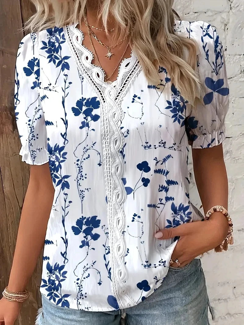 Aoibheann – Blouse with Lace Trim and Floral Pattern