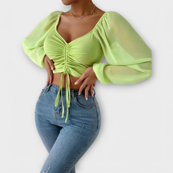 Magdalena – Elegant Modern-Cut Blouse
