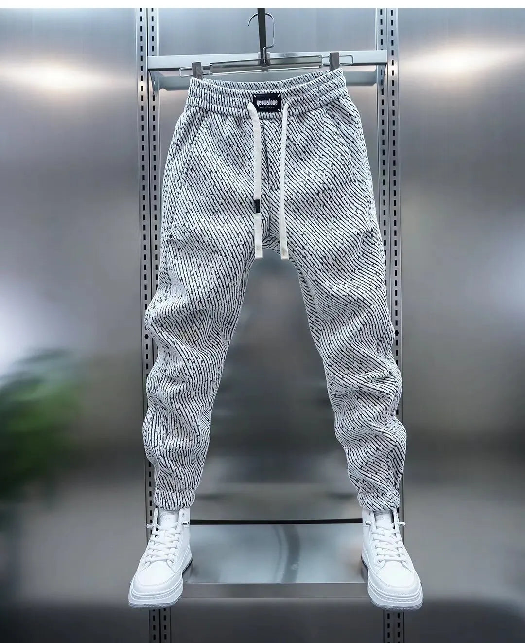 Rian – Tapered Jogger Trousers