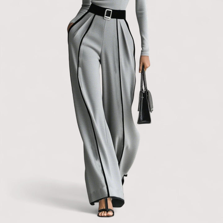 Nolia – White Set with Wide-Leg Trousers