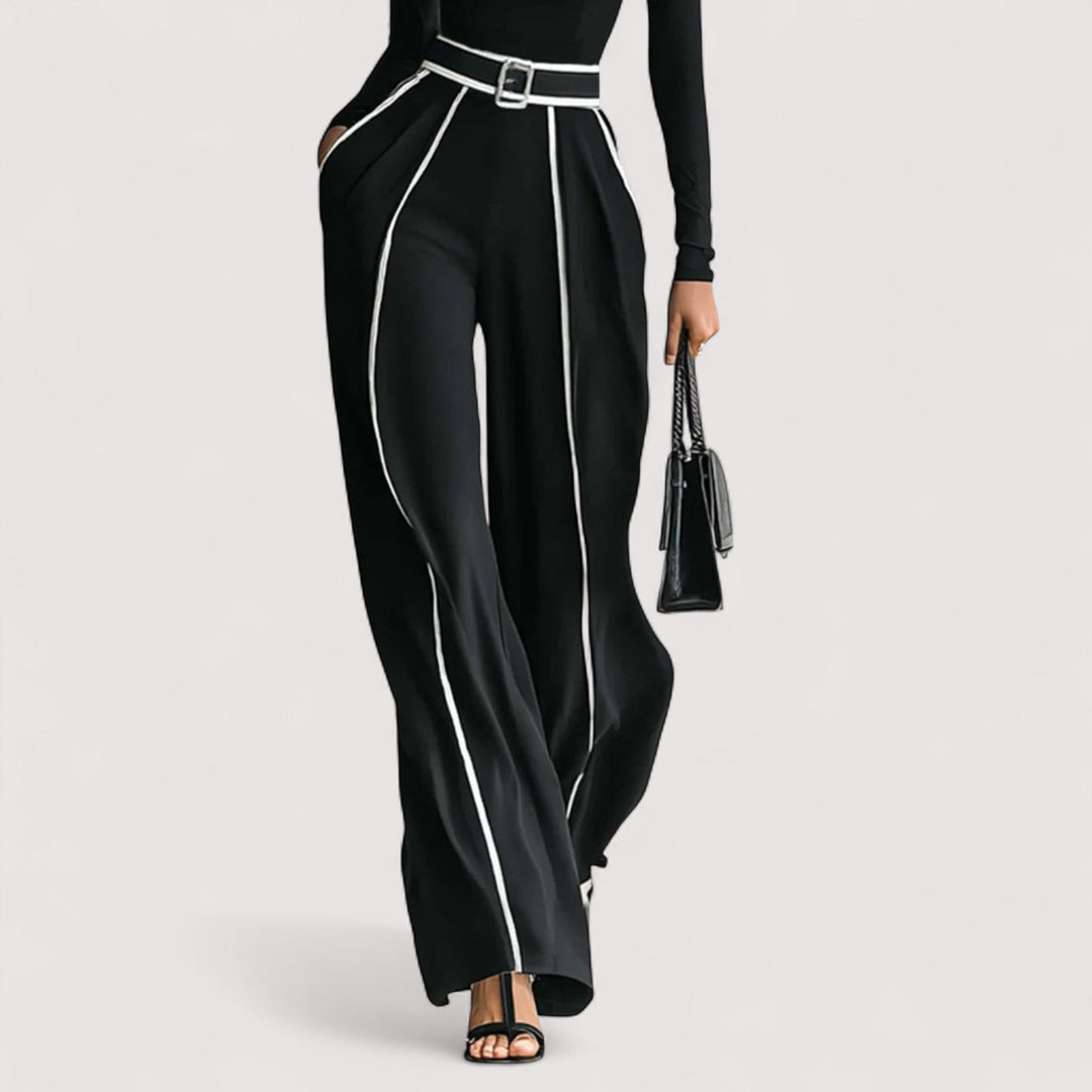 Nolia – White Set with Wide-Leg Trousers