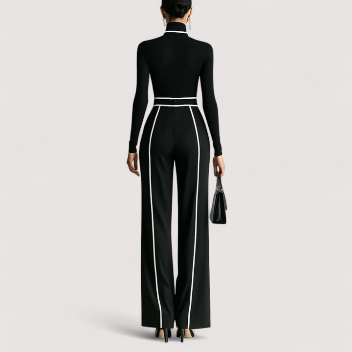 Nolia – White Set with Wide-Leg Trousers