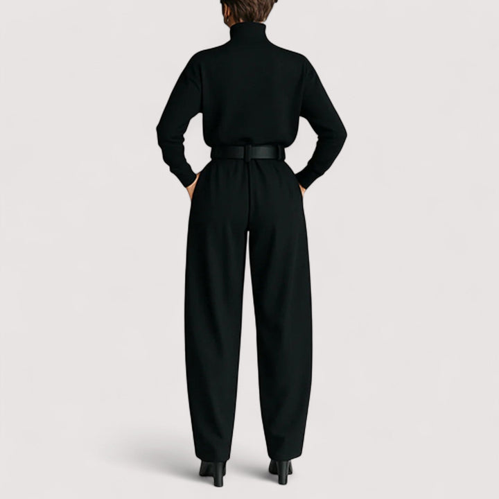 Orina – Black Two-Piece Set with Long Sleeves and Straight Trousers