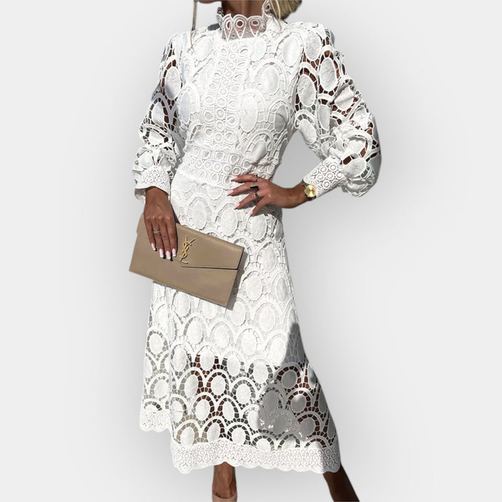 Niamh – Romantic Dress with Lace Details