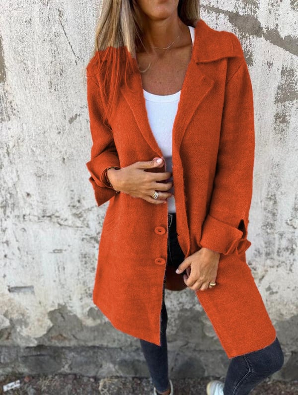 Nika – Chic Minimalist Coat