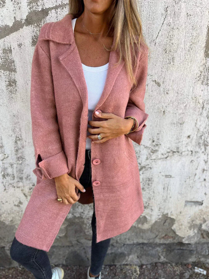 Nika – Chic Minimalist Coat