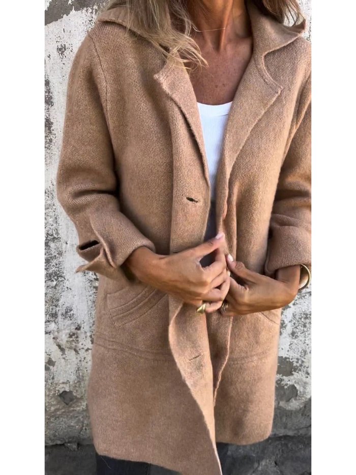 Tessa – Elegant Button Coat