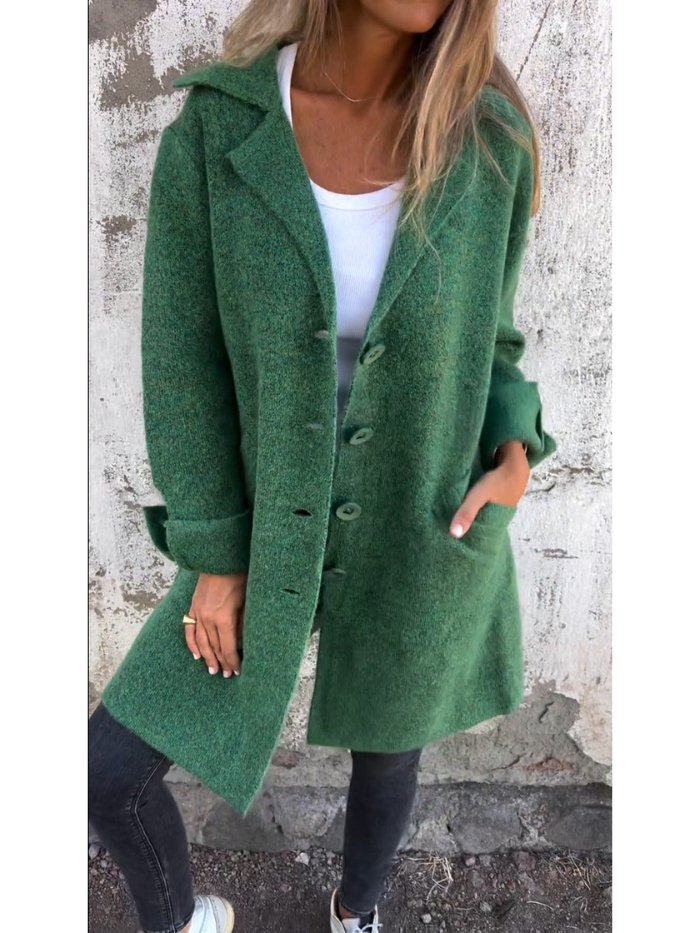 Tessa – Elegant Button Coat