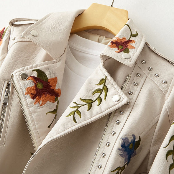 Fidelma – Retro Chic Floral Coat